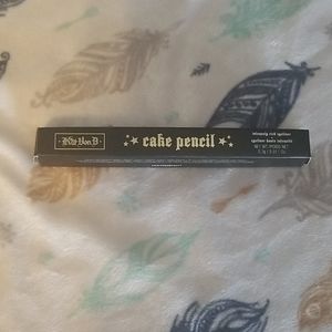 💜 Kat Von D cake pencil eyeliner